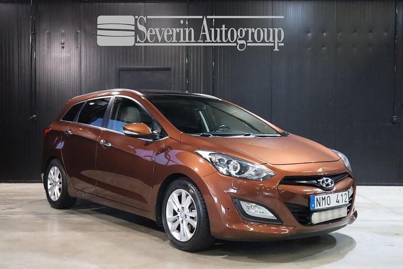 Brun Begagnad 2013 Hyundai i30 Kombi | 99 900 kr (Marknadspris) - Bild 1/4