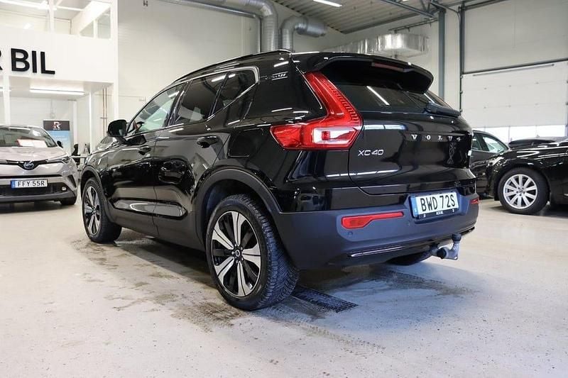 Begagnad Volvo XC40 Single Motor 169 kW (231 HK) 2022 Svart SUV
