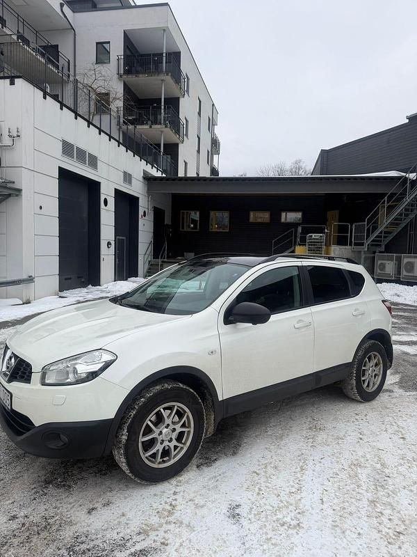 Begagnad Nissan Qashqai 117 HK (86 kW) 2013 SUV