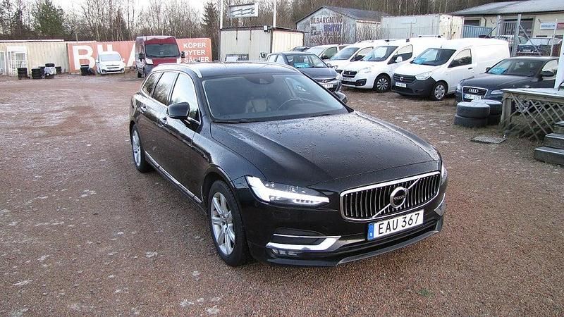 Svart Begagnad 2016 Volvo V90 Inscription Kombi | 219 000 kr (Marknadspris) - Bild 1/4