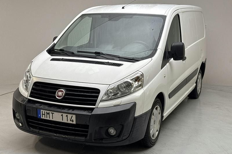 Vit Begagnad 2013 Fiat Scudo Minibuss | 49 000 kr - Bild 1/4