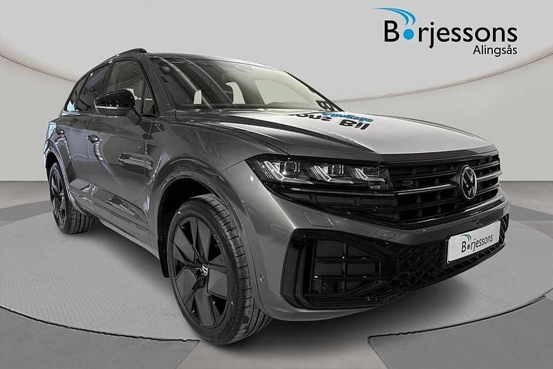 Grå Ny 2026 VW Touareg SUV | 896 900 kr (Bra pris) - Bild 1/4