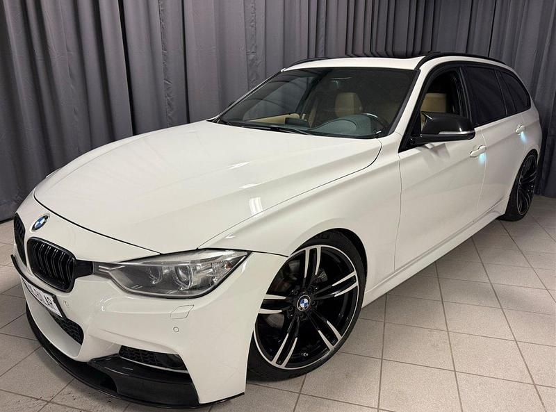 Vit Begagnad 2013 BMW 320 M Sport Kombi | 149 900 kr (Dyr) - Bild 1/4
