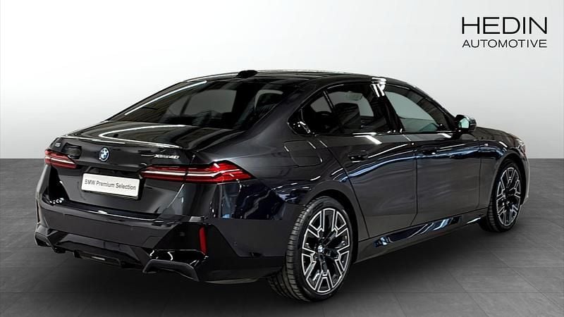 Begagnad BMW i5 M Sport 292 kW (398 HK) 2025 Grå Sedan