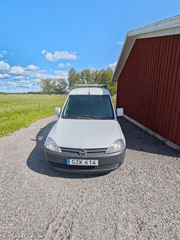 Vit Begagnad 2008 Opel Combo Minibuss | 15 000 kr (Bra pris) - Bild 1/4