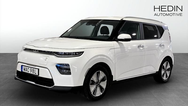 Vit Begagnad 2022 Kia Soul EV Advance SUV | 289 900 kr (Lite dyr) - Bild 1/4