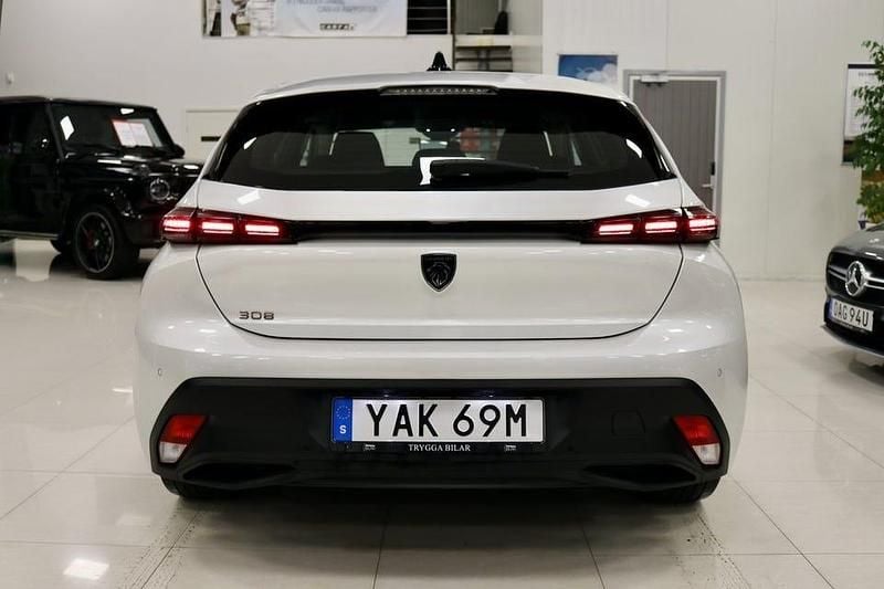 Begagnad Peugeot 308 131 HK (96 kW) 2022 Vit Halvkombi
