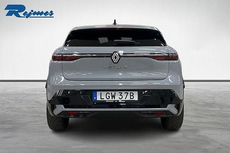 Begagnad Renault Mégane Techno 161 kW (220 HK) 2023 Grå Kombi