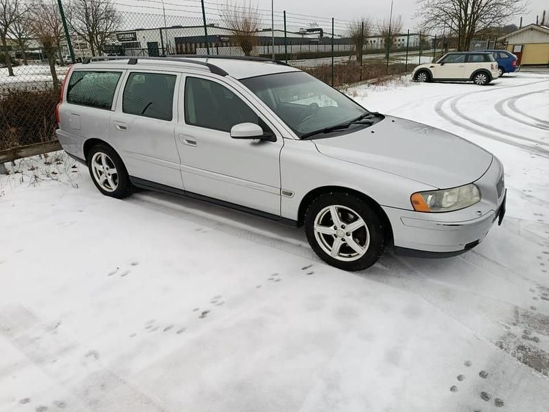 Begagnad 2006 Volvo V70 Kombi | 25 000 kr (Bra pris) - Bild 1/4