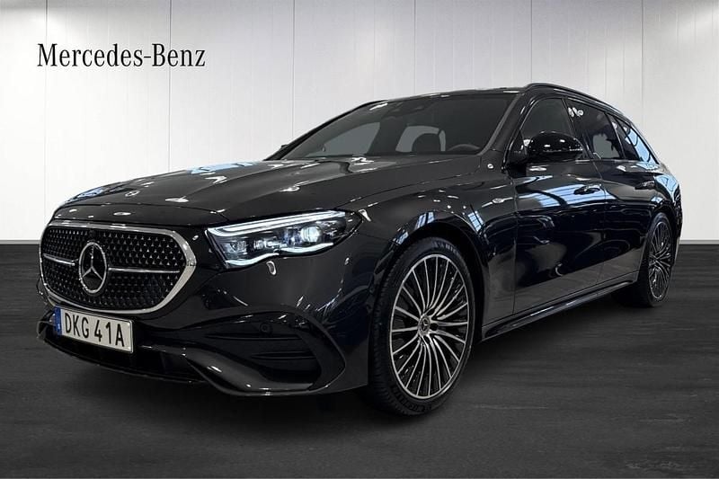 Grå (grey) Begagnad 2025 Mercedes E300 AMG Kombi | 709 900 kr (Superpris) - Bild 1/4