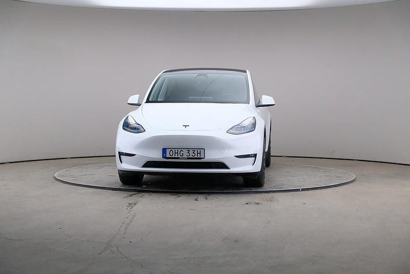 Begagnad Tesla Model Y Long Range AWD 378 kW (514 HK) 2022 Vit SUV