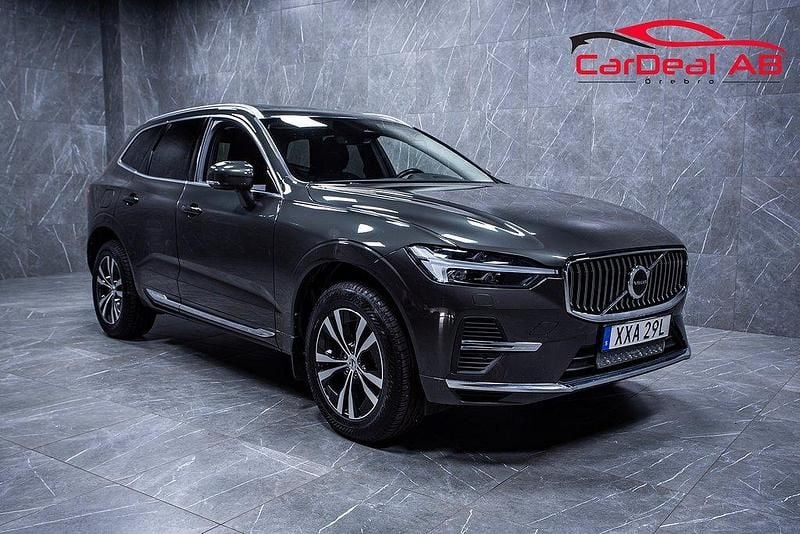 Mörkgrå Begagnad 2022 Volvo XC60 Inscription SUV | 359 800 kr (Superpris) - Bild 1/4