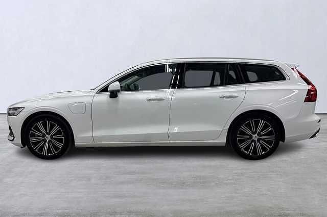 Begagnad Volvo V60 Inscription 341 HK (250 kW) 2021 Vit Kombi