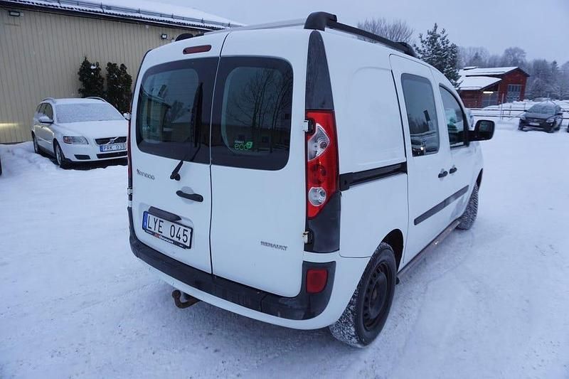Begagnad Renault Kangoo 90 HK (66 kW) 2012 Vit Minibuss