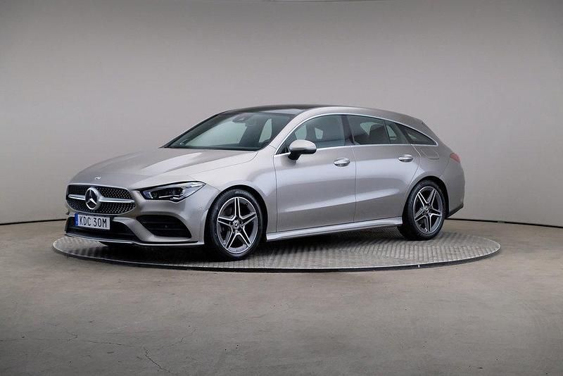 Silver Begagnad 2020 Mercedes CLA180 Shooting Brake AMG Kombi | 295 000 kr (Lite dyr) - Bild 1/4