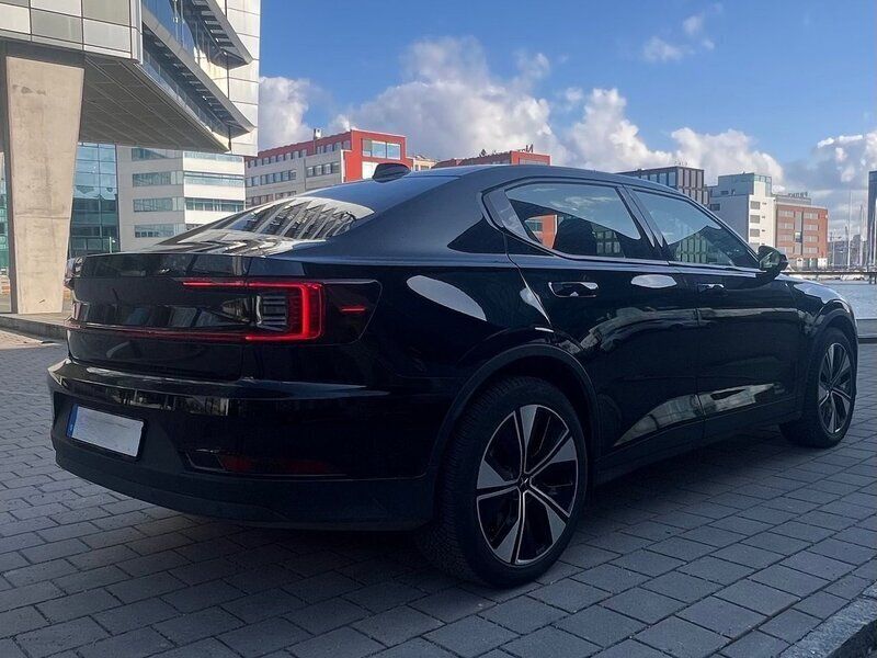 Svart Begagnad 2023 Polestar 2 Long Range Single Motor Sedan | 565 000 kr - Bild 1/4