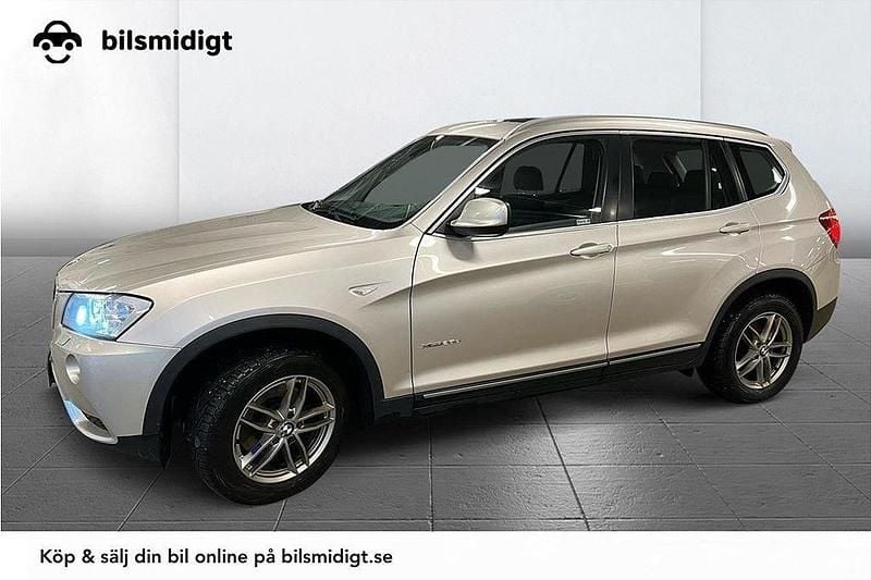 Ljusgrå Begagnad 2013 BMW X3 SUV | 119 700 kr (Marknadspris) - Bild 1/3