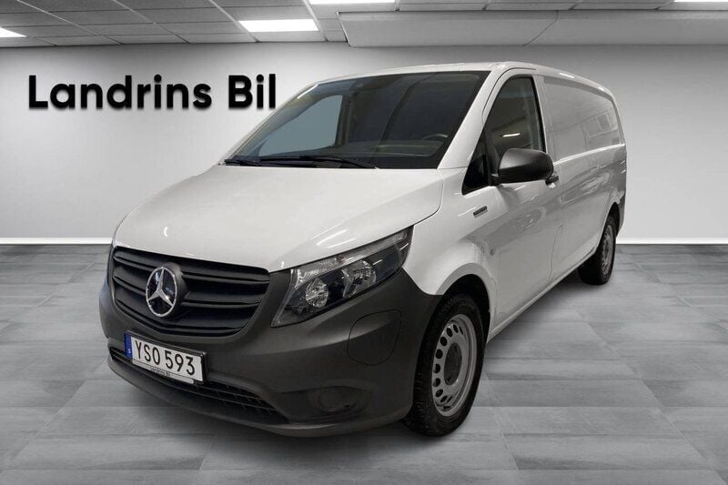 Vit (arktisk vit) Begagnad 2022 Mercedes e-Vito Minibuss | 374 875 kr (Marknadspris) - Bild 1/4