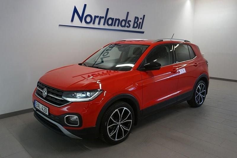 Röd (flash red) Begagnad 2019 VW T-Cross GT SUV | 199 900 kr (Marknadspris) - Bild 1/4