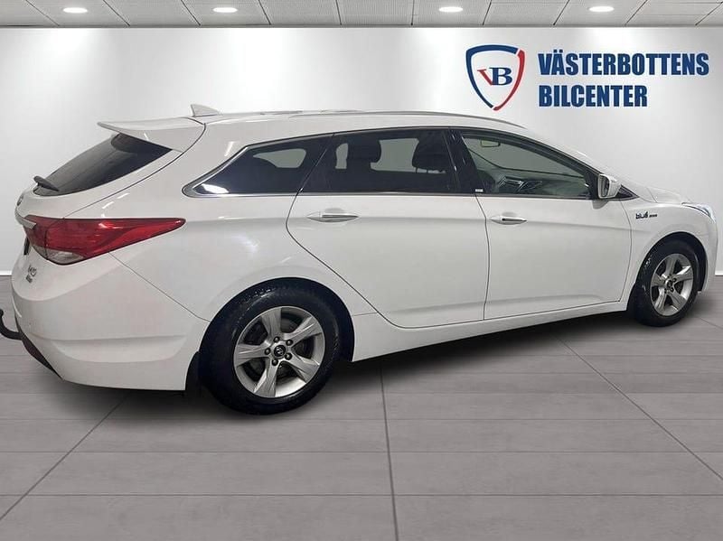 Begagnad Hyundai i40 136 HK (100 kW) 2014 Vit Kombi