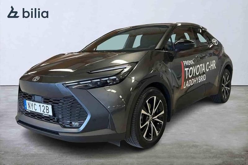 Mörkgrå Begagnad 2024 Toyota C-HR Style SUV | 415 000 kr (Bra pris) - Bild 1/1