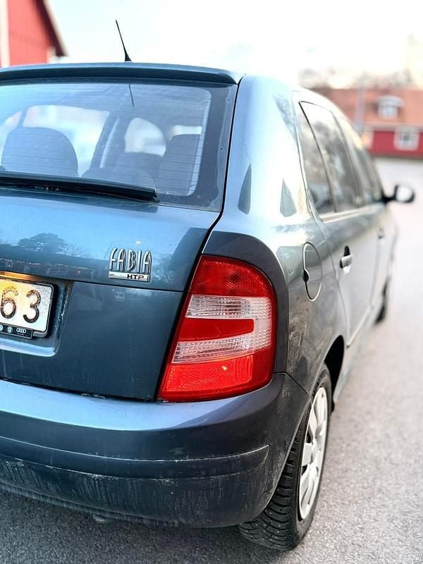 Begagnad Skoda Fabia 64 HK (47 kW) 2006