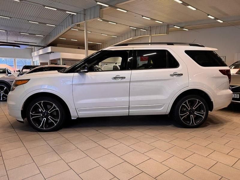 Begagnad Ford Explorer Sport 370 HK (272 kW) 2013 Vit SUV