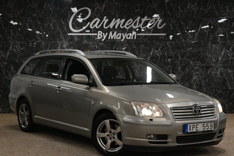 Ljusgrön (grön) Begagnad 2006 Toyota Avensis Kombi | 49 990 kr (Dyr) - Bild 1/4