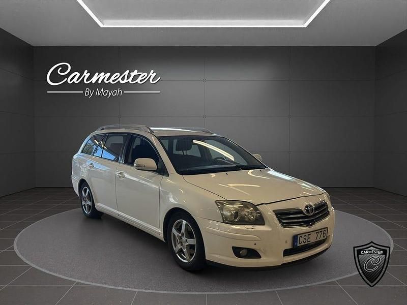 Vit Begagnad 2008 Toyota Avensis Kombi | 29 990 kr (Marknadspris) - Bild 1/4