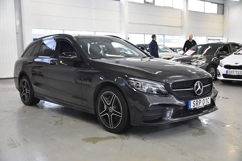 Begagnad Mercedes C300 Edition 306 HK (225 kW) 2021 Grå