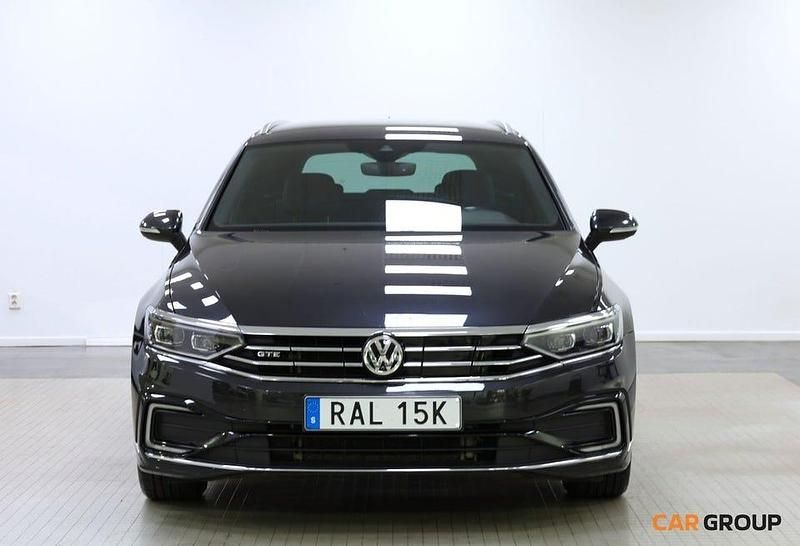 Begagnad VW Passat GTE 218 HK (160 kW) 2020 Mörkgrå (grå) Kombi