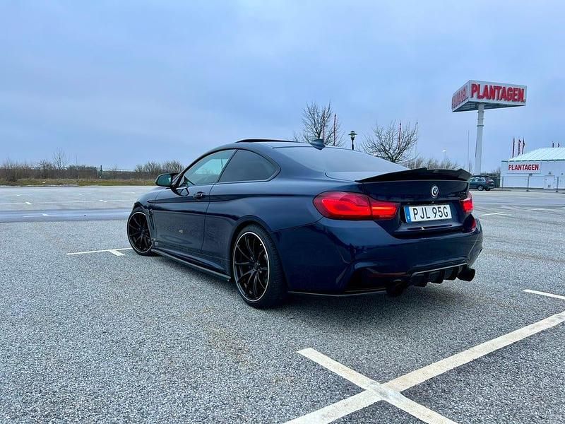Begagnad BMW 440 326 HK (239 kW) 2020 Tanzanite blue Sportkupé