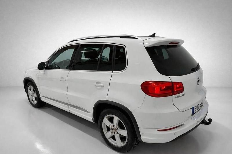 Begagnad VW Tiguan R-line 184 HK (135 kW) 2015 Vit SUV