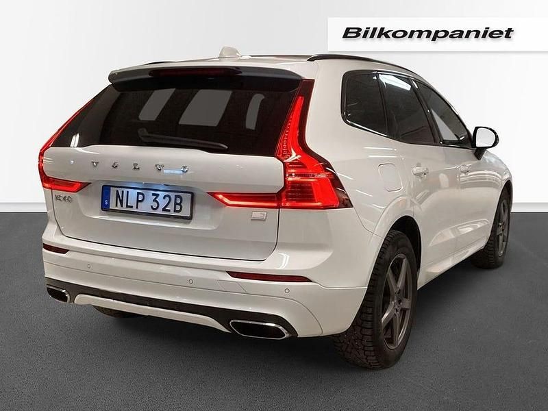 Begagnad Volvo XC60 R-Design 344 HK (253 kW) 2021 Vit SUV