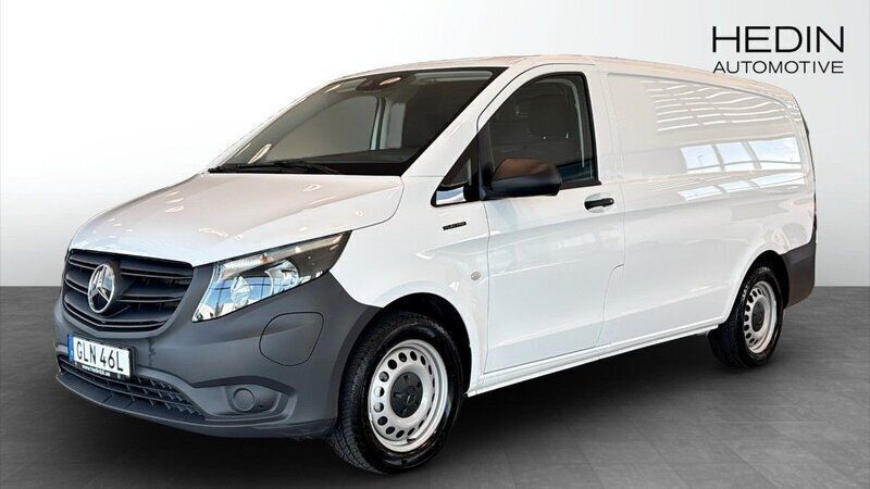 Vit (white) Begagnad 2023 Mercedes e-Vito Minibuss | 469 900 kr - Bild 1/4