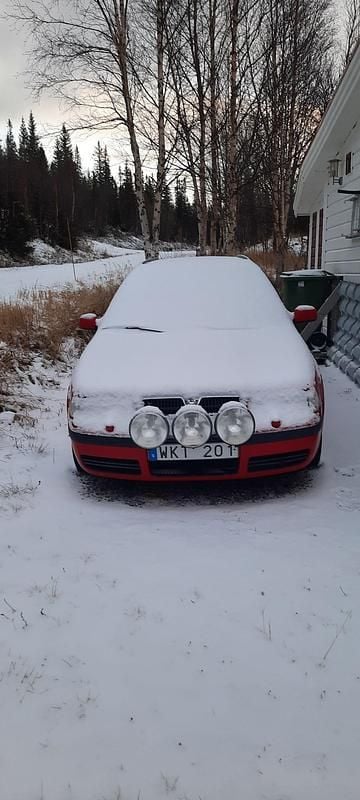 Begagnad 2005 Skoda Octavia Tour Kombi | 8 000 kr (Marknadspris) - Bild 1/2