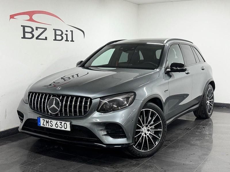 Grå Begagnad 2018 Mercedes GLC43 AMG AMG SUV | 439 900 kr (Marknadspris) - Bild 1/4