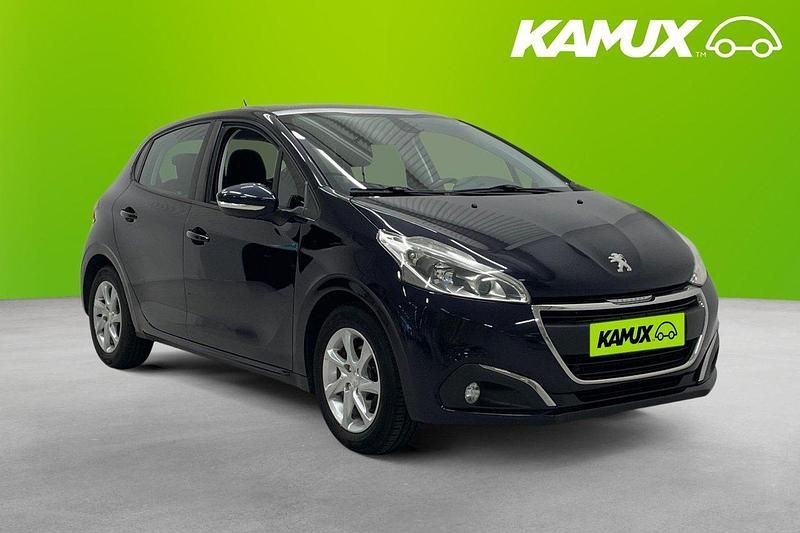 Blå Begagnad 2015 Peugeot 208 Style Halvkombi | 66 400 kr (Marknadspris) - Bild 1/4