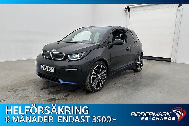Svart Begagnad 2022 BMW i3 Comfort Edition Halvkombi | 244 800 kr (Marknadspris) - Bild 1/3