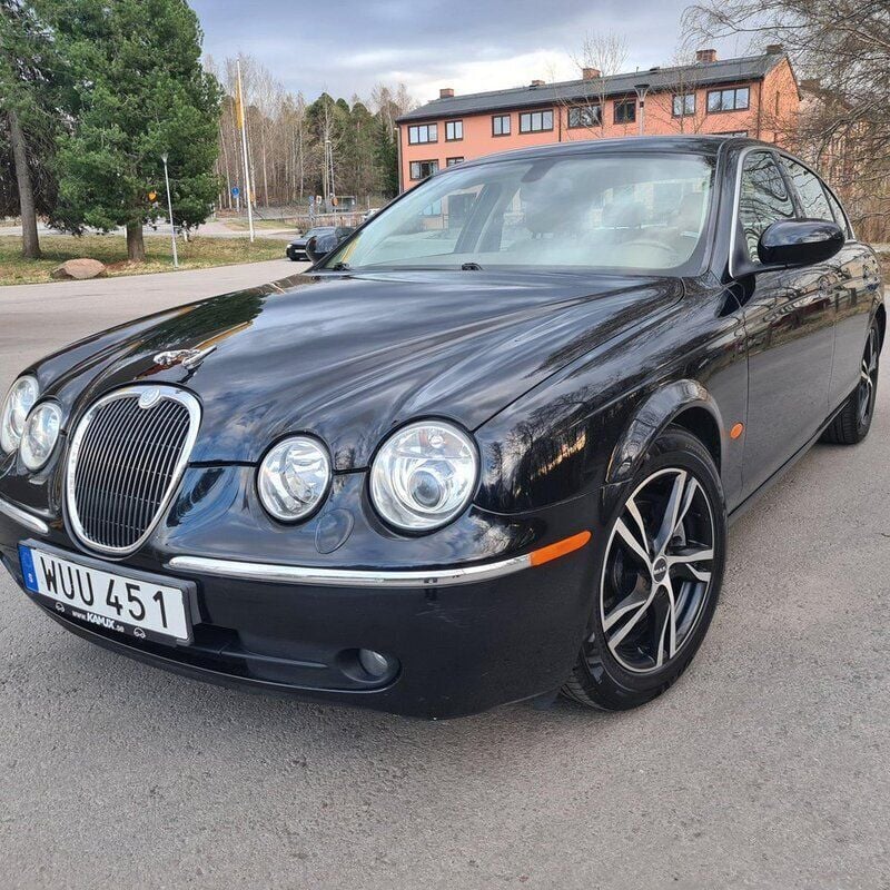 Svart Begagnad 2005 Jaguar S-Type S Sedan | 65 000 kr - Bild 1/4