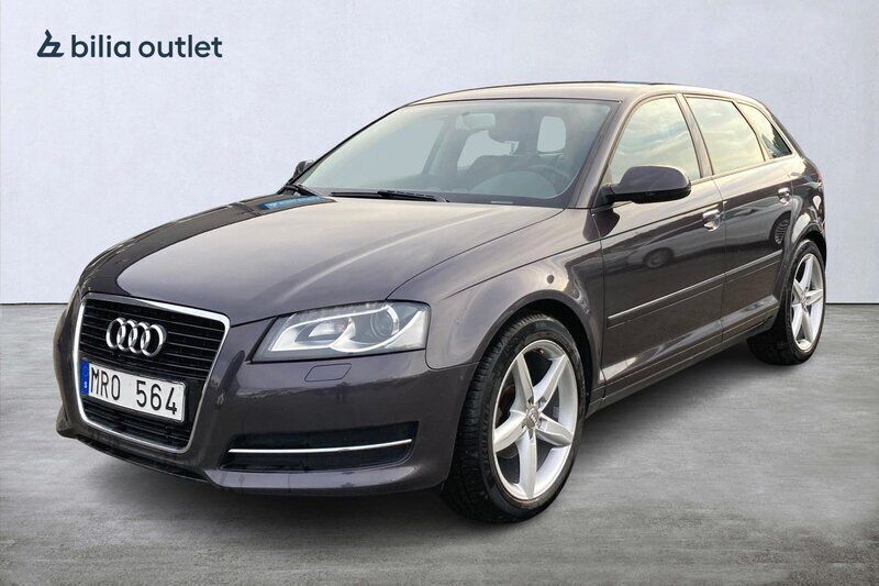 Grå Begagnad 2011 Audi A3 Sportback Halvkombi | 84 900 kr (Marknadspris) - Bild 1/4
