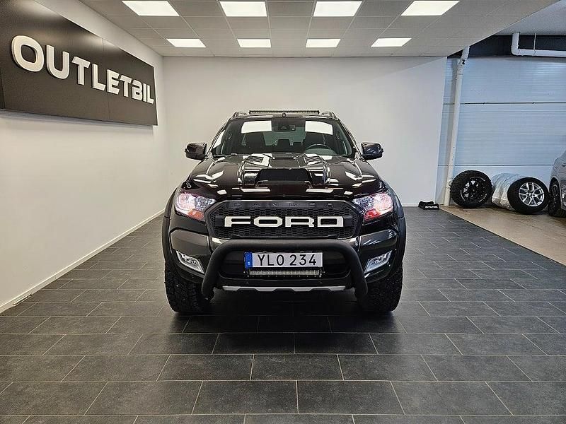 Begagnad Ford Ranger 200 HK (147 kW) 2018 Svart Pickup