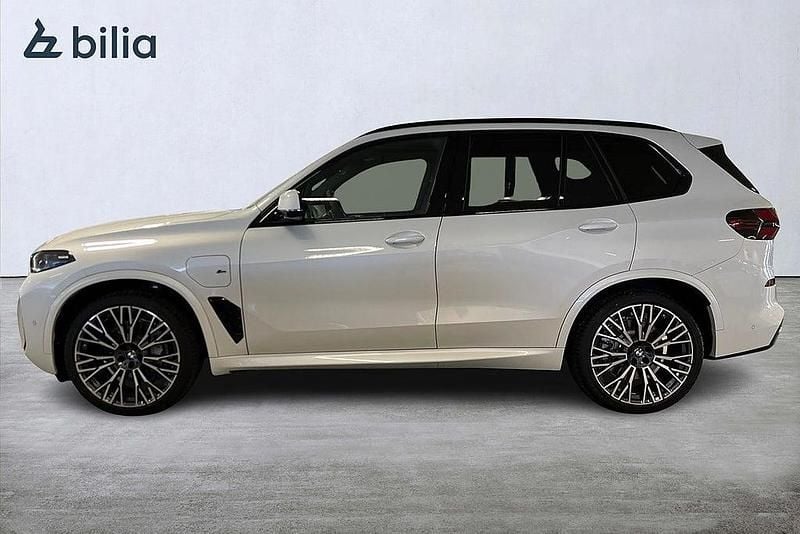 Ny BMW X5 Comfort Edition 2026 Vit SUV