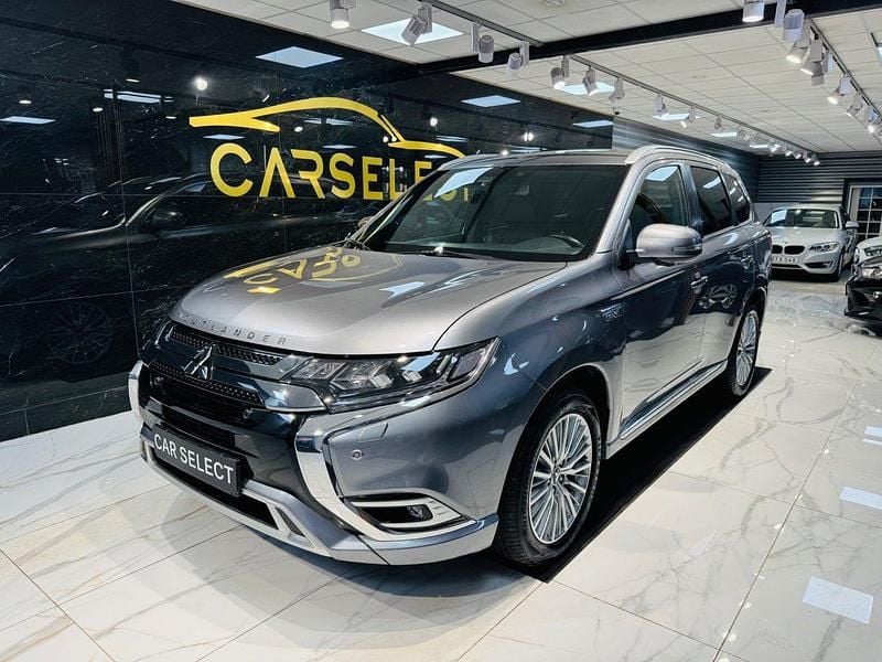 Grå Begagnad 2020 Mitsubishi Outlander P-HEV SUV | 229 900 kr (Bra pris) - Bild 1/4