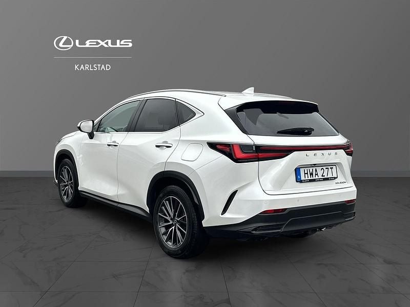 Begagnad Lexus NX450h+ Executive Line 313 HK (230 kW) 2023 Vit SUV