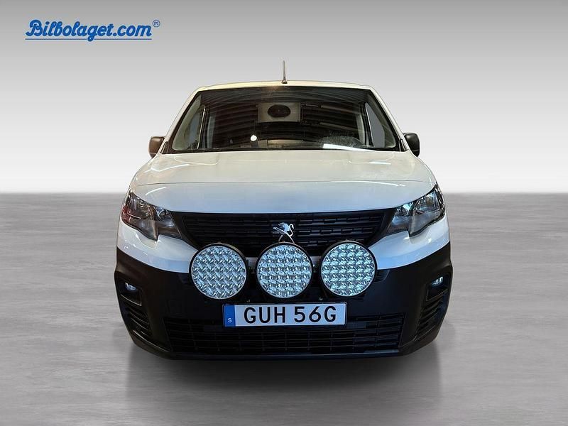 Begagnad Peugeot Partner 132 HK (97 kW) 2020 Vit Minibuss