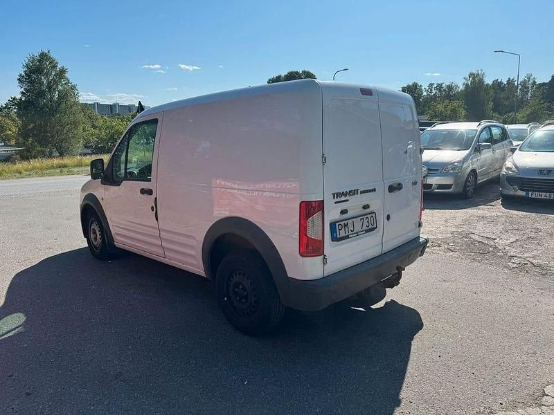 Begagnad Ford Transit Connect 90 HK (66 kW) 2010 Vit Minibuss