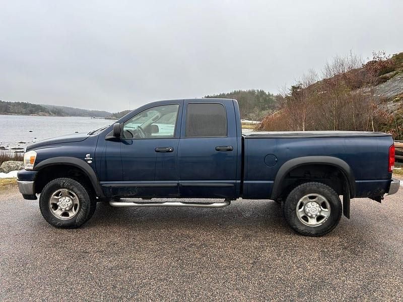Begagnad Dodge Ram 325 HK (239 kW) 2006 Pickup