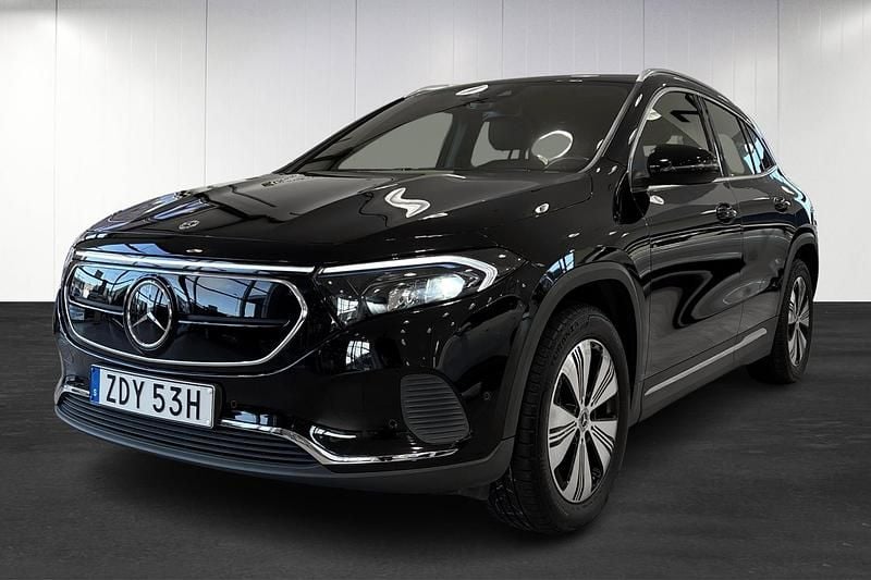 Svart Begagnad 2022 Mercedes EQA250 SUV | 339 900 kr (Marknadspris) - Bild 1/4