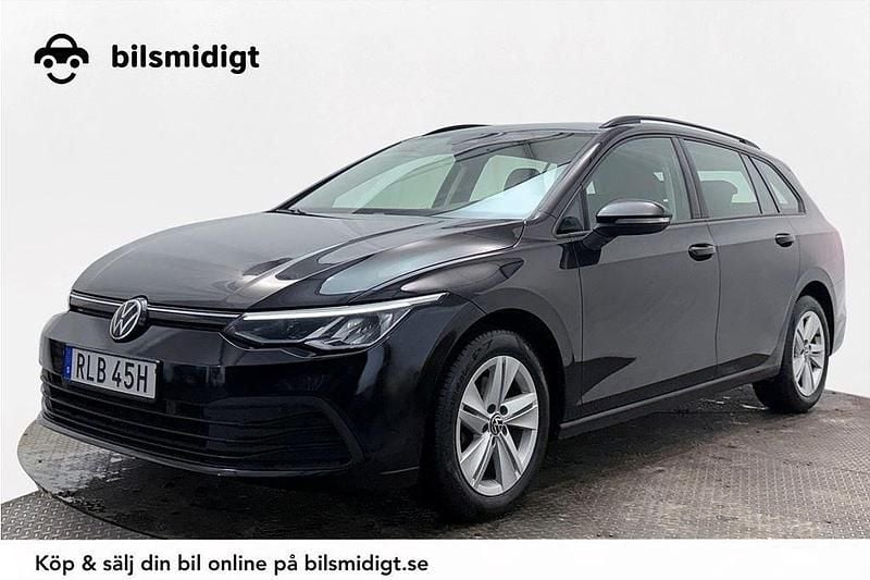 Svart Begagnad 2022 VW Golf VIII Kombi | 199 900 kr (Marknadspris) - Bild 1/3
